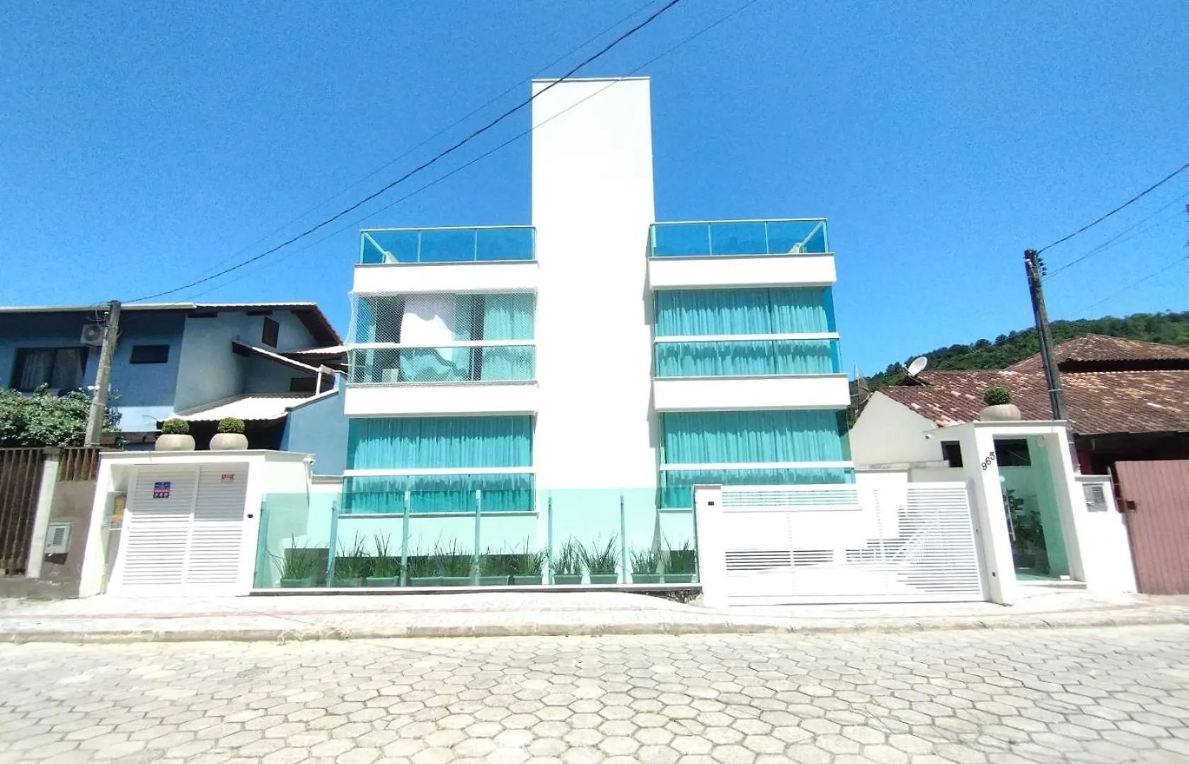 Refugio Praiano Em Bombinhas - Aluguel Temporada 0*,  Brasil